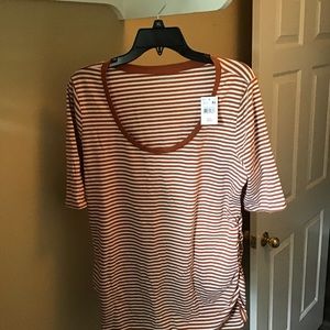 Maternity top never worn!